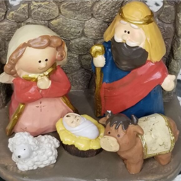 CHRISTMAS Miniature Nativity Set Joseph‎ Mary Baby Jesus Lamb Donkey Stab… - Picture 4 of 9